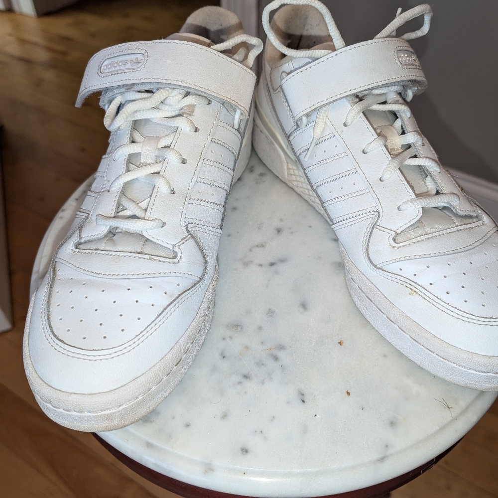 Adidas Originals Forum Lows size 11.5
